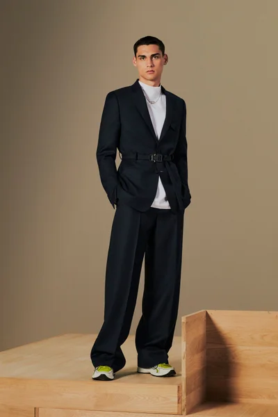 Look 29